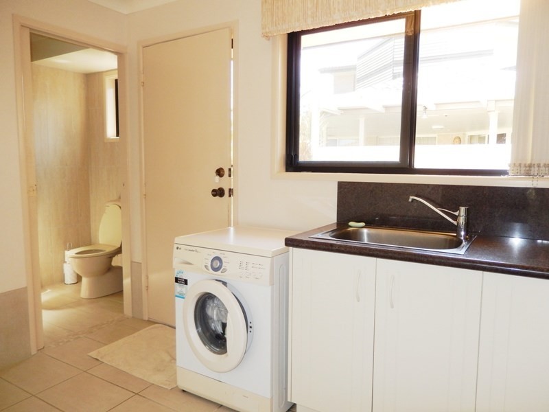 28 Lamerough Parade, Pelican Waters QLD 4551