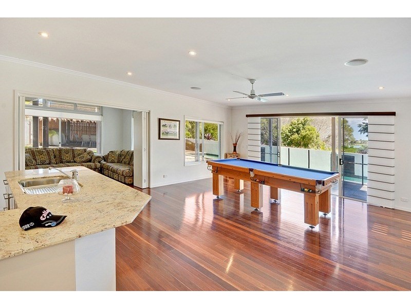 2 Elimbah Street, Pelican Waters QLD 4551