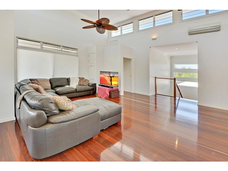 2 Elimbah Street, Pelican Waters QLD 4551