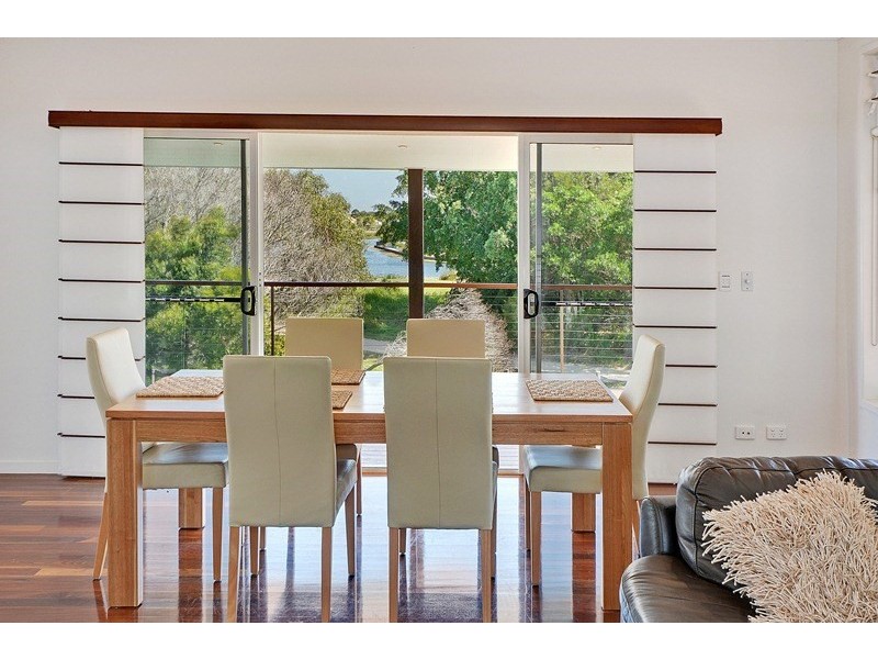 2 Elimbah Street, Pelican Waters QLD 4551