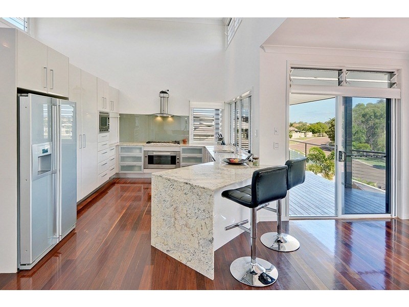 2 Elimbah Street, Pelican Waters QLD 4551