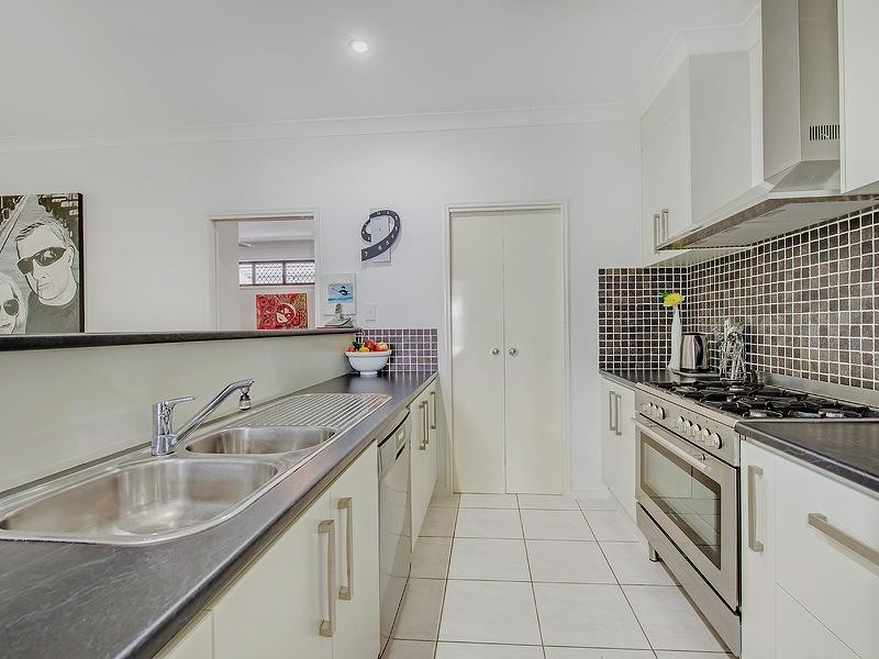 10 Gairdner Street, Caloundra West QLD 4551