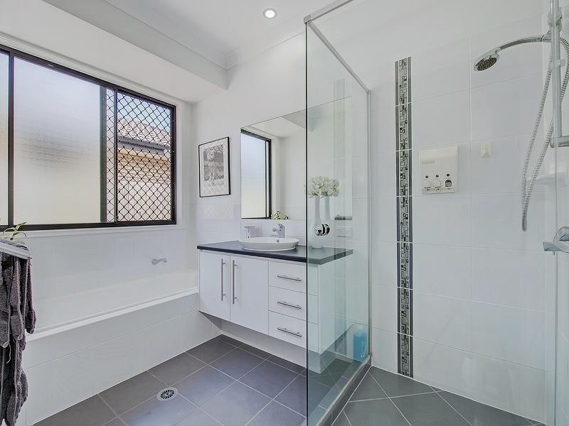 10 Gairdner Street, Caloundra West QLD 4551