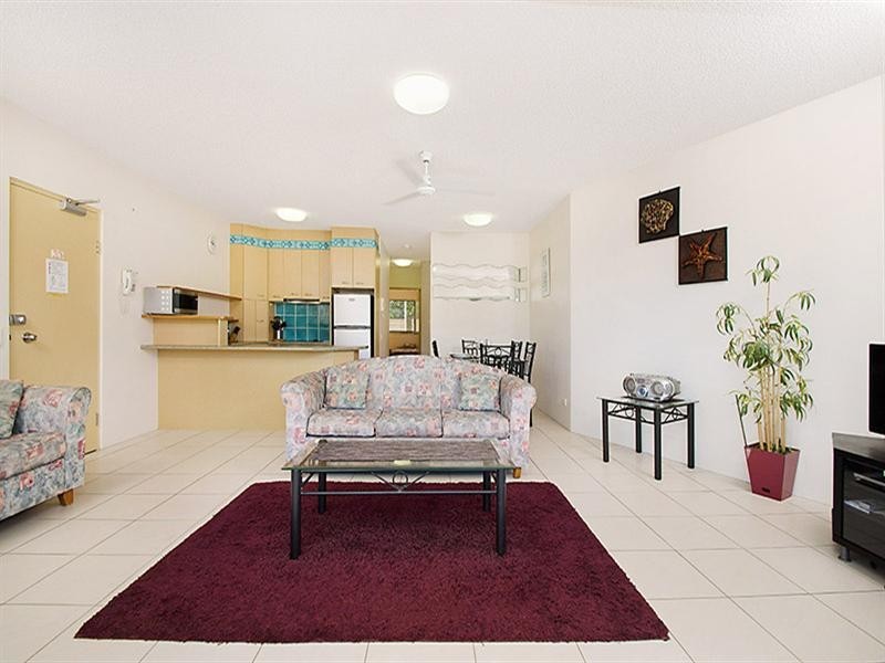 Unit 2 ‘Kings Bay’ 18 Mahia Terrace, Kings Beach QLD 4551