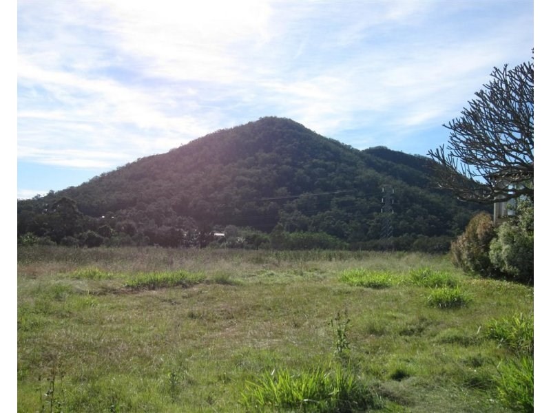 26 Lindeman Road, Beerwah QLD 4519