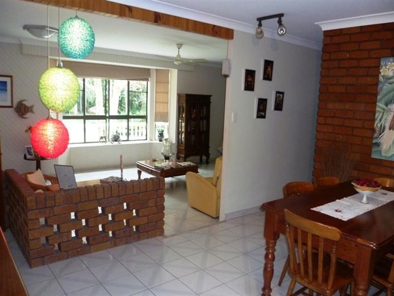 16 Nicolle Court, Mooloolah Valley QLD 4553