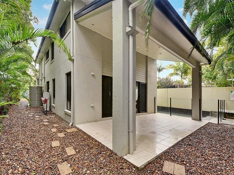 1 Lawley Street, Dicky Beach QLD 4551