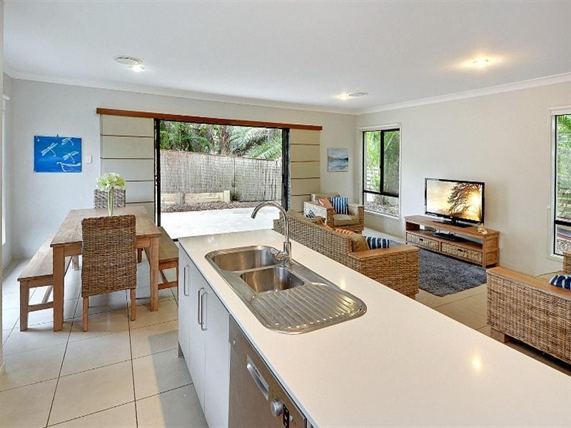 1 Lawley Street, Dicky Beach QLD 4551