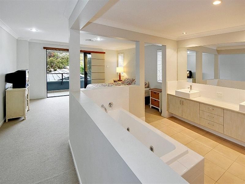 1 Lawley Street, Dicky Beach QLD 4551