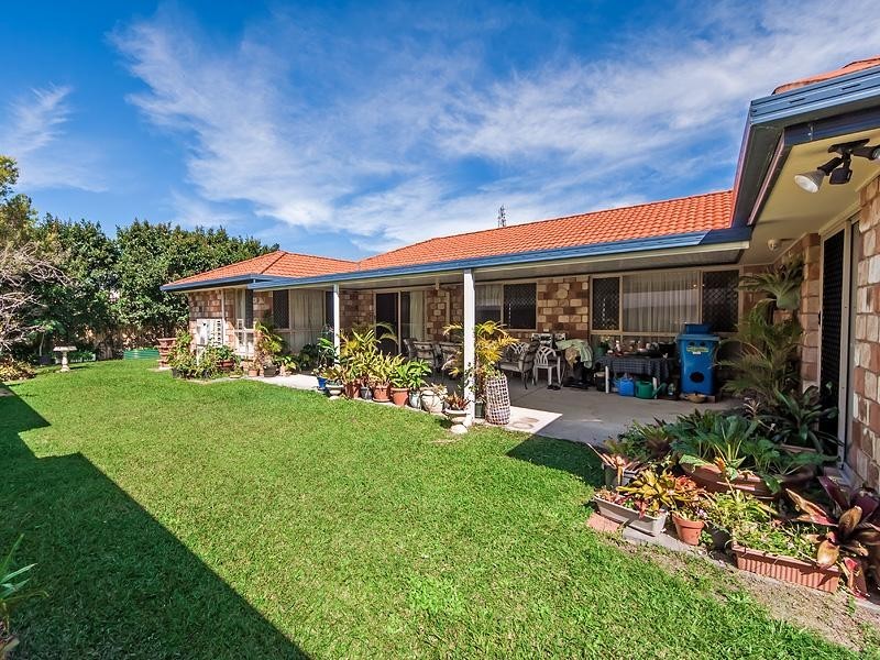 8 Tempest Street, Caloundra West QLD 4551