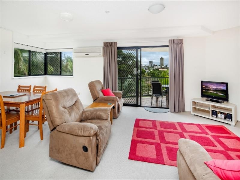Unit 5 ‘Meridian Caloundra’ 82 Albert Street, Kings Beach QLD 4551