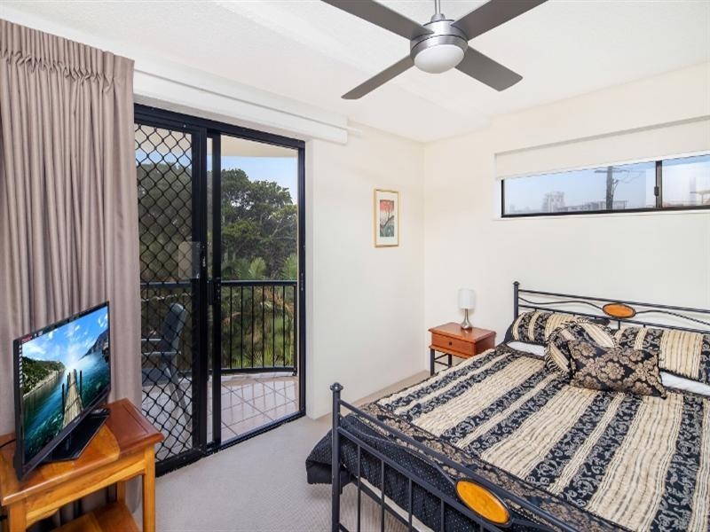 Unit 5 ‘Meridian Caloundra’ 82 Albert Street, Kings Beach QLD 4551