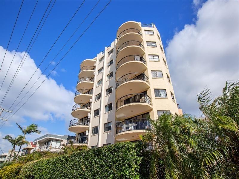 Unit 5 ‘Meridian Caloundra’ 82 Albert Street, Kings Beach QLD 4551