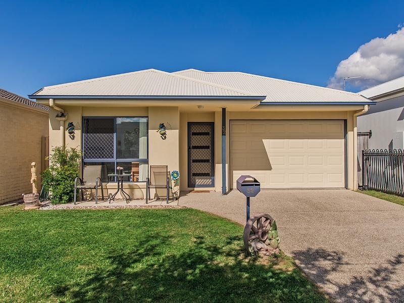 32 Nebo Street, Caloundra West QLD 4551
