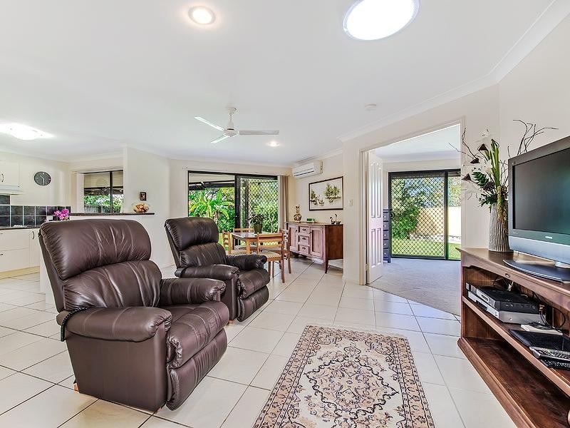 7 Kinross Court, Caloundra West QLD 4551