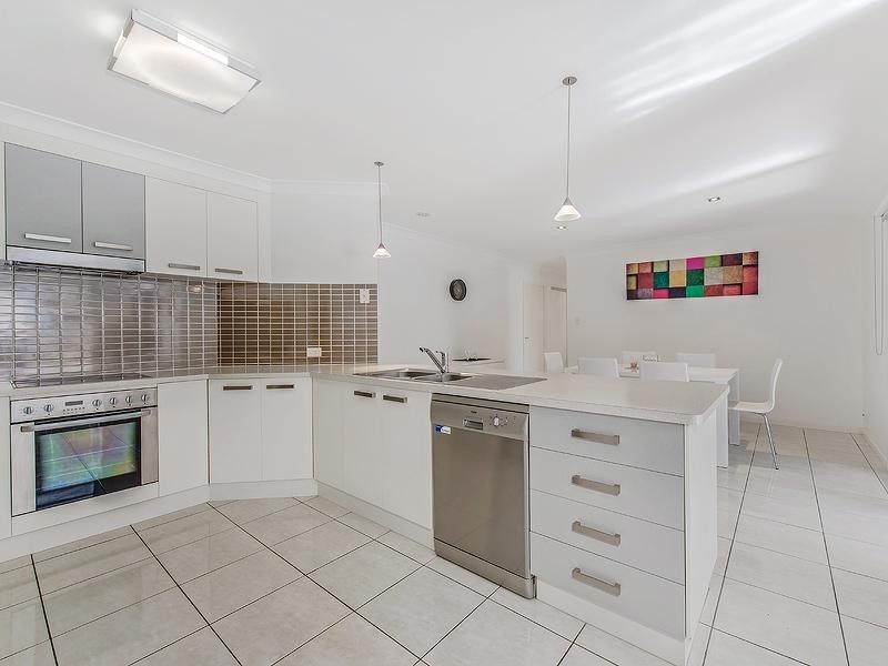 6 Donnelly Place, Caloundra West QLD 4551