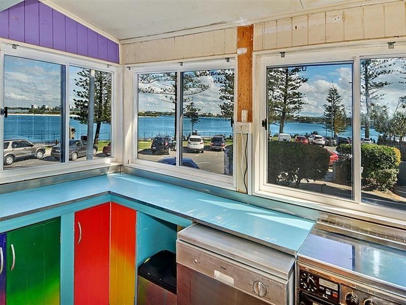 31 Bulcock Beach Esplanade, Caloundra QLD 4551