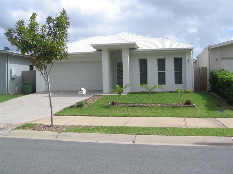 16 Crater Street, Caloundra West QLD 4551