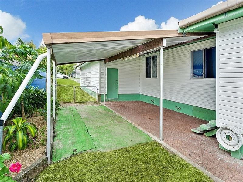 60 Coronation Avenue, Golden Beach QLD 4551