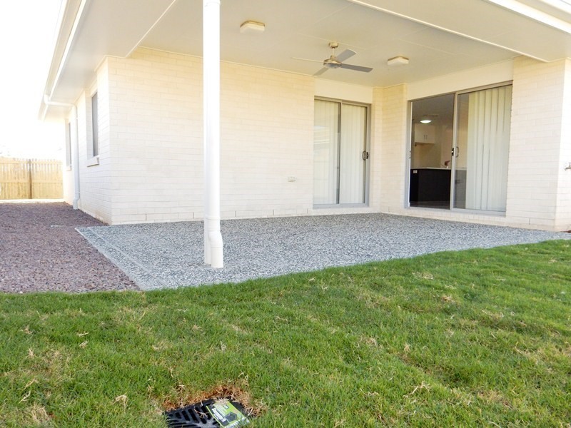 8 Tea Tree Court, Little Mountain QLD 4551