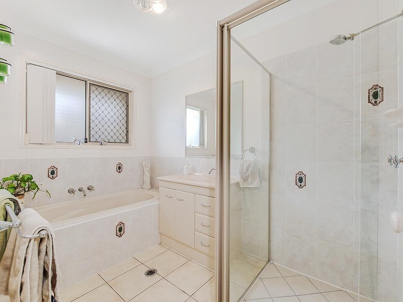 24 Springbrook Street, Caloundra West QLD 4551