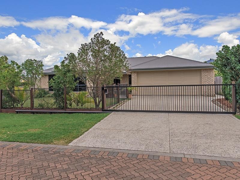 1 Maroon Court, Caloundra West QLD 4551