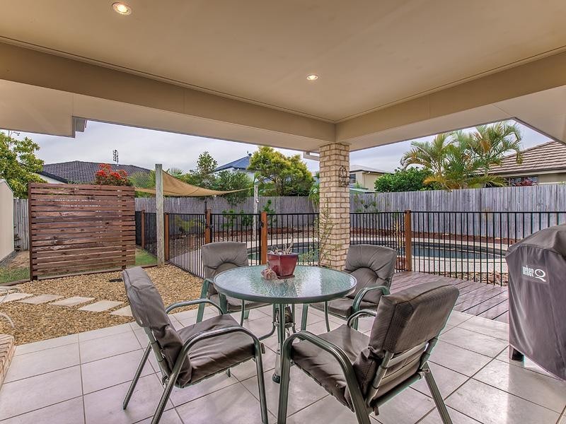 1 Maroon Court, Caloundra West QLD 4551
