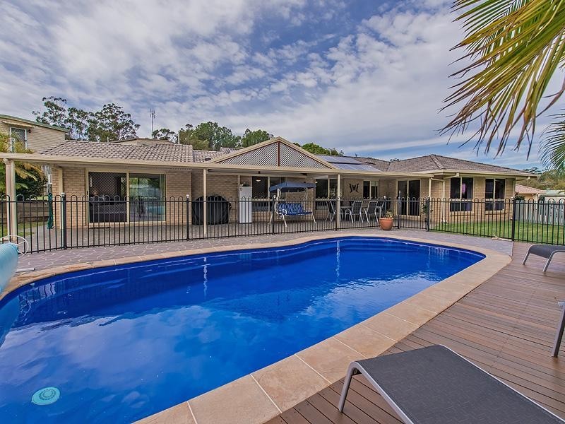 24 Athenree Place, Little Mountain QLD 4551
