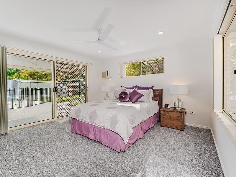 24 Athenree Place, Little Mountain QLD 4551