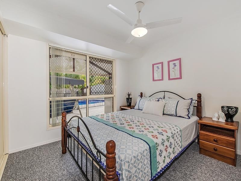 24 Athenree Place, Little Mountain QLD 4551