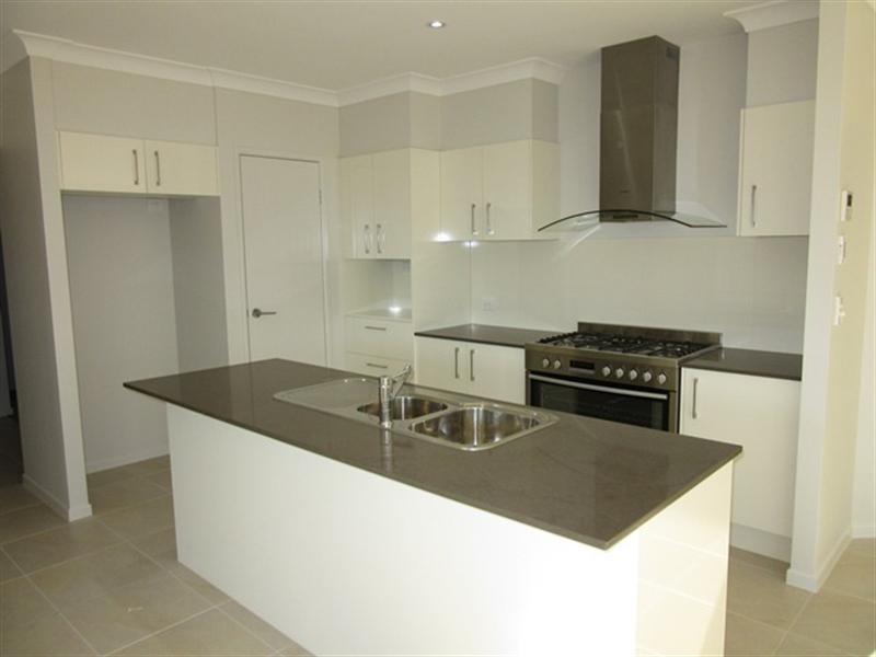 71 Sovereign Circuit, Pelican Waters QLD 4551