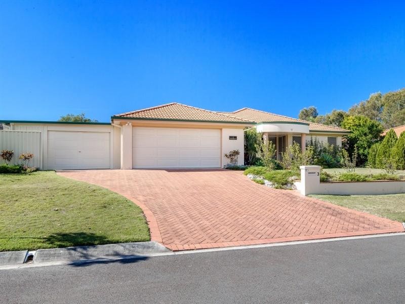 3 Kalowendha Avenue, Pelican Waters QLD 4551