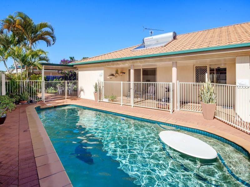 3 Kalowendha Avenue, Pelican Waters QLD 4551