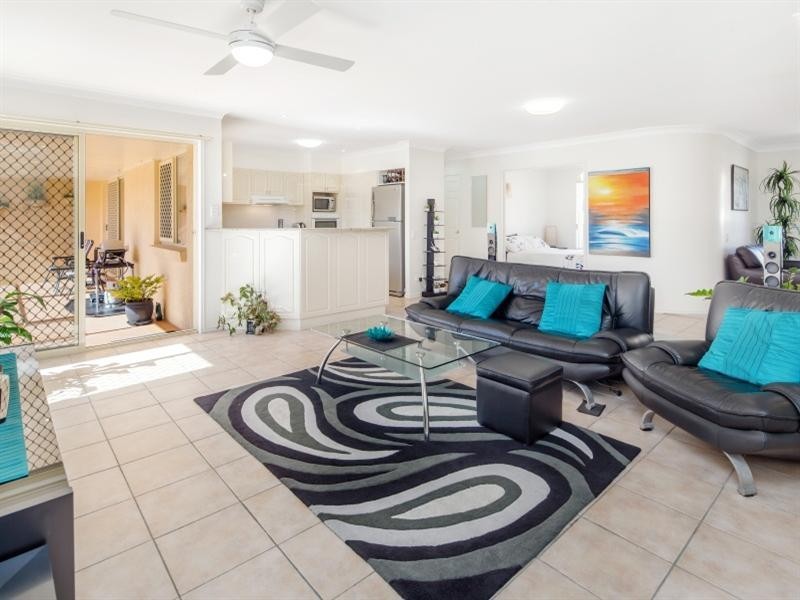 3 Kalowendha Avenue, Pelican Waters QLD 4551