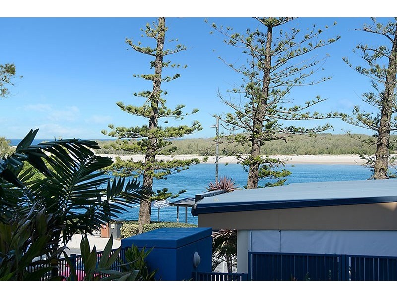 Unit 47 ‘Grand Pacific’ 38 Bulcock Beach Esplanade, Caloundra QLD 4551