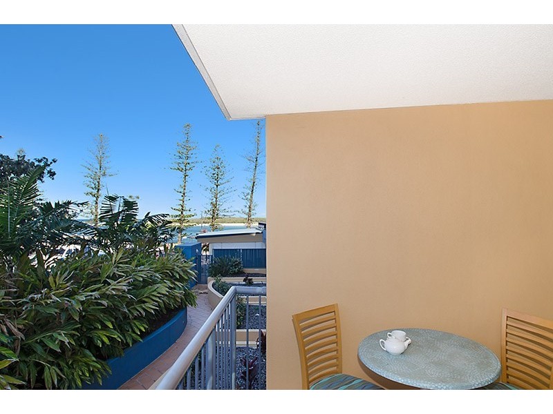 Unit 47 ‘Grand Pacific’ 38 Bulcock Beach Esplanade, Caloundra QLD 4551