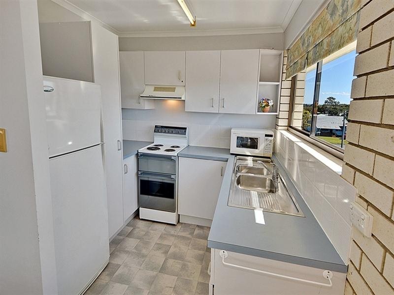 Unit 6 ‘Pacific Reflections’ 56 The Esplanade, Golden Beach QLD 4551