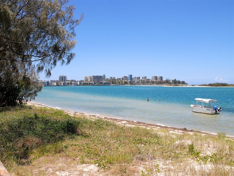 Unit 6 ‘Pacific Reflections’ 56 The Esplanade, Golden Beach QLD 4551