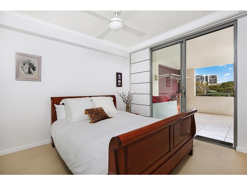 Unit 16 ‘Salt on Kings’ 13 Mahia Terrace, Kings Beach QLD 4551