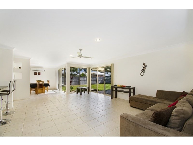 1 Kamala Place, Meridan Plains QLD 4551