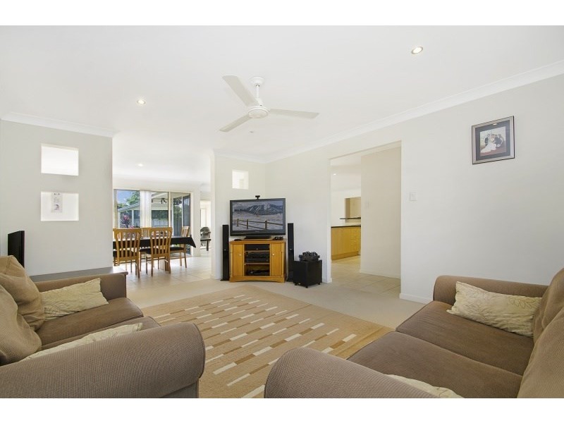 1 Kamala Place, Meridan Plains QLD 4551