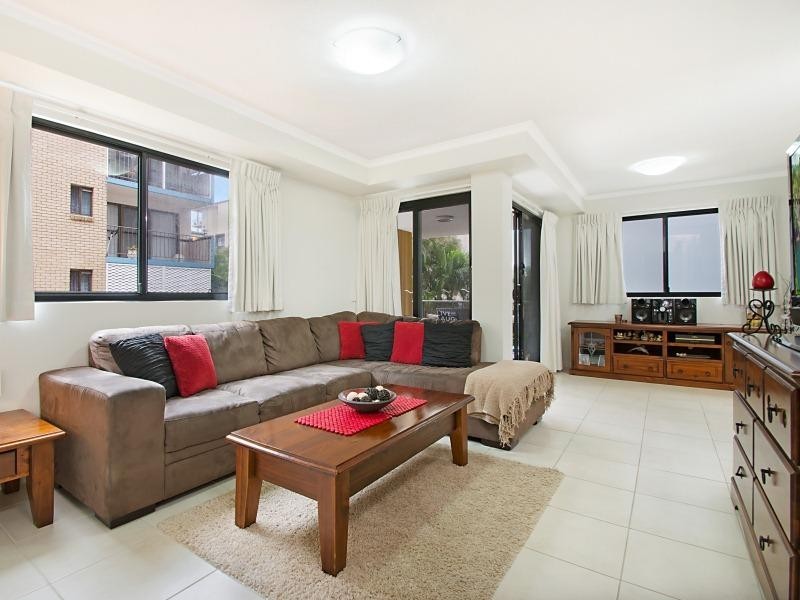 Unit 6 ’38 On Kings’ 38 King Street, Kings Beach QLD 4551