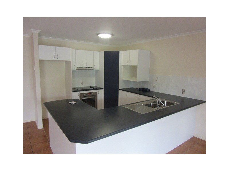 15 Andrew Avenue, Little Mountain QLD 4551