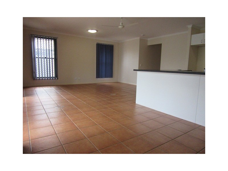 15 Andrew Avenue, Little Mountain QLD 4551