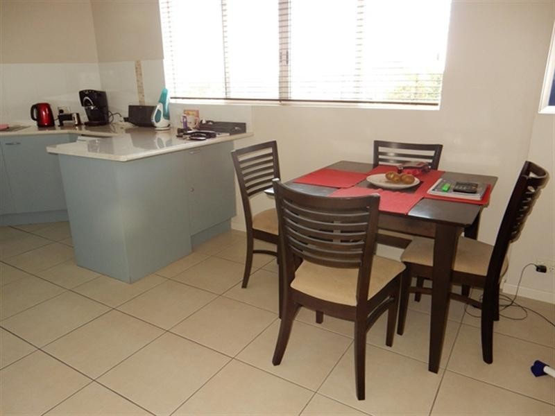 6 ‘Windsurfer View’ 9 Esplanade, Golden Beach QLD 4551