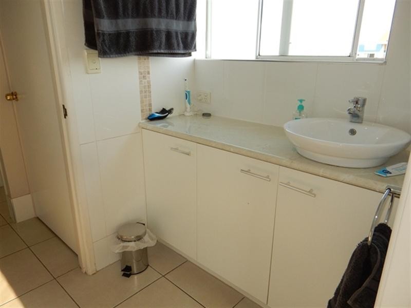 6 ‘Windsurfer View’ 9 Esplanade, Golden Beach QLD 4551