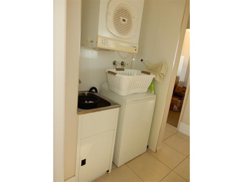 6 ‘Windsurfer View’ 9 Esplanade, Golden Beach QLD 4551