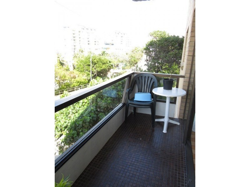 Unit 2 “Moreton Sands”, 10 Dingle Avenue, Kings Beach QLD 4551