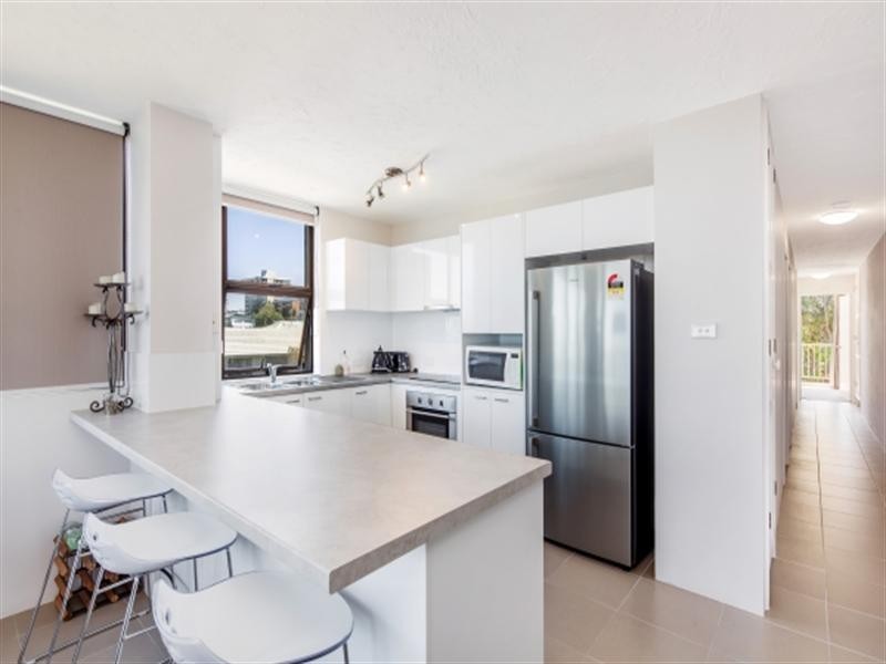 Unit 9 ‘Lahaina’ 17 Headland Esplanade, Kings Beach QLD 4551