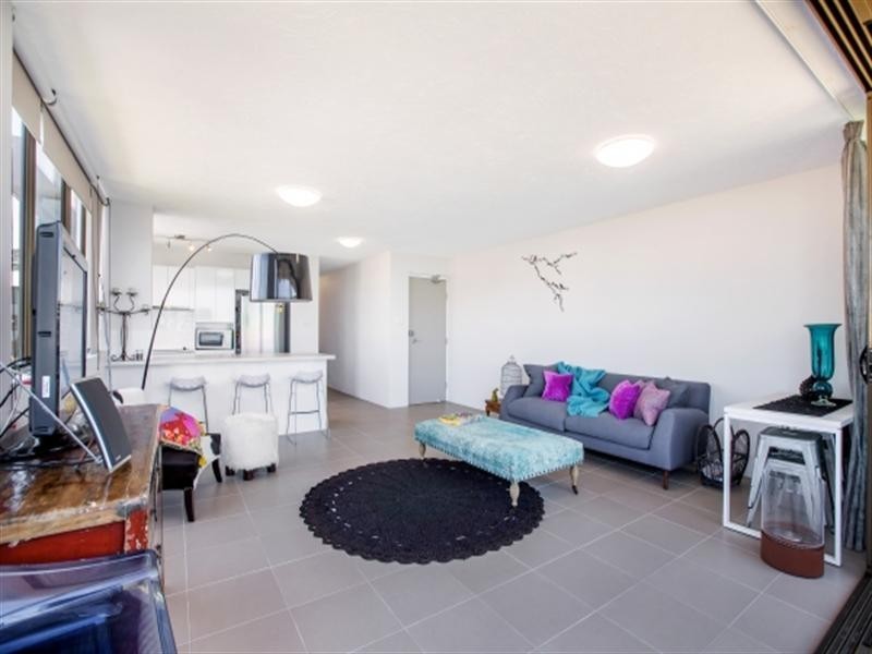 Unit 9 ‘Lahaina’ 17 Headland Esplanade, Kings Beach QLD 4551